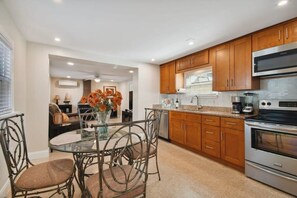 Fridge, microwave, oven, stovetop - Indian Rocks Beach Condo-Steps to the Sand! (Indian Rocks Beach)