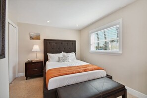 1 chambre, bureau, lit parapluie, Wi-Fi