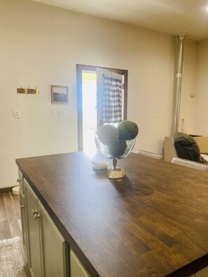 Dining - A clean, comfortable space just off the interstate with easy parking. (Worden)