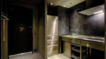 Fridge, stovetop, cookware/dishes/utensils