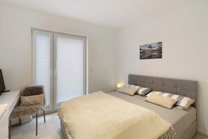 2 quartos, ferros/tábuas de passar roupa, Wi-Fi de cortesia