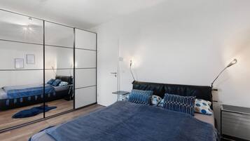 2 makuuhuonetta, silitysrauta/-lauta, ilmainen Wi-Fi, vuodevaatteet