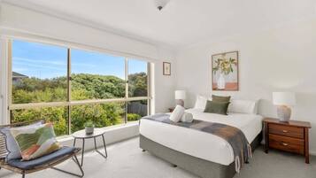 3 bedrooms, iron/ironing board, travel cot, WiFi