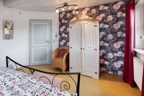 1 chambre, Wi-Fi gratuit, draps fournis