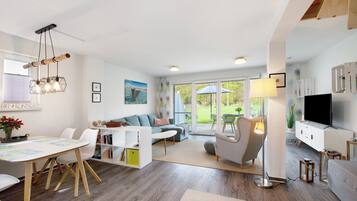 Fernseher, Stereoanlage