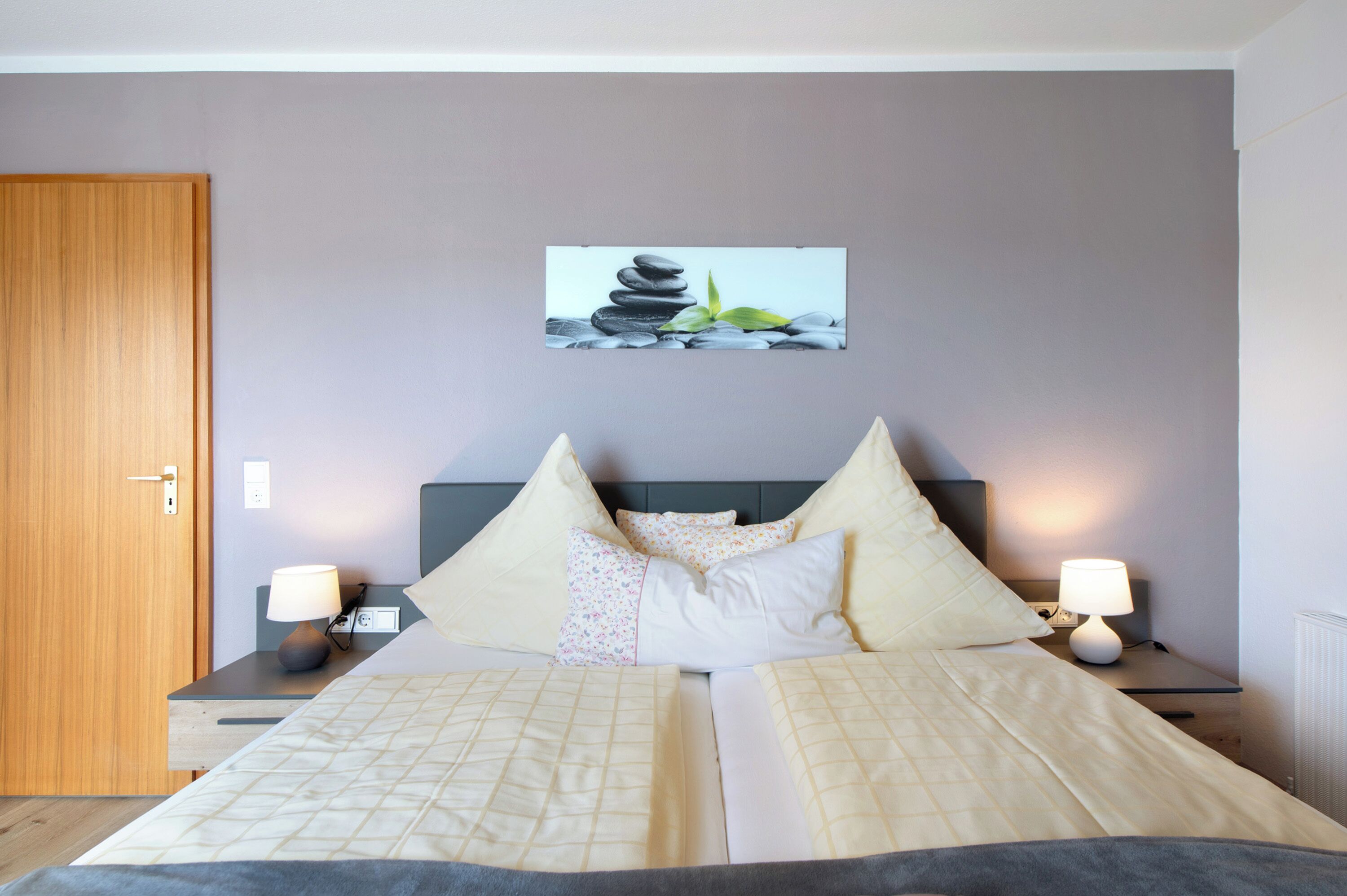 1 slaapkamer, een strijkplank/strijkijzer, gratis wifi, beddengoed