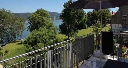Apartment '1 O G' with Lake View, Balcony and Wi-Fi
