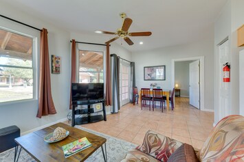 Eloy Vacation Rental | 2BR | 2BA | 930 Sq Ft | Step-Free Access