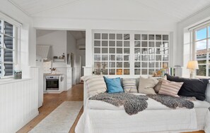 Interior - Gorgeous home in Assens with kitchen (Assens)