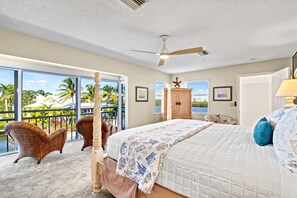 3 bedrooms, iron/ironing board, free WiFi, bed sheets - Bayside Escape | Water Views, Walk to Siesta Key Beach, Balcony & Community Pool (Siesta Key)
