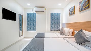 Classic Studio | 1 bedroom, desk, iron/ironing board, free WiFi