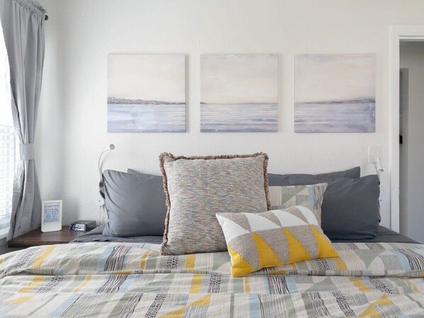 2 makuuhuonetta, silitysrauta/-lauta, vauvan matkasänky, Wi-Fi