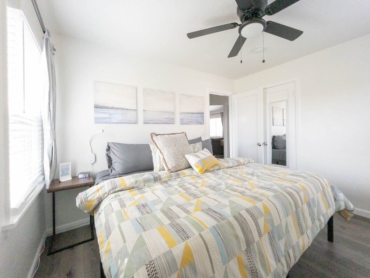 2 chambres, fer et planche à repasser, lit parapluie, Wi-Fi