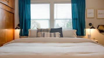 1 bedroom, desk, iron/ironing board, travel cot