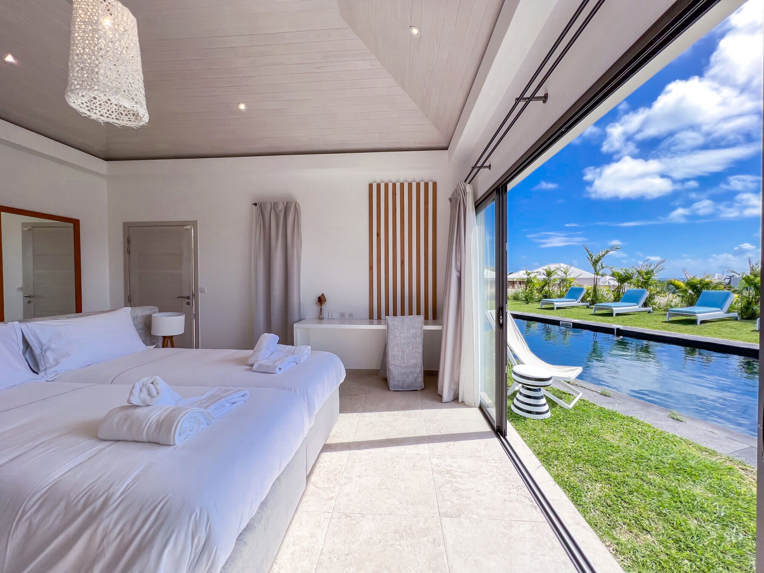 4 bedrooms, in-room safe, iron/ironing board, free WiFi