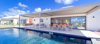 Villa · Belles Rives · Sea view & pool