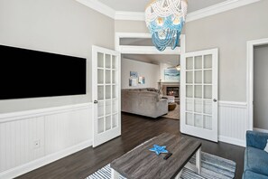 Smart TV, ping pong - 3BR Home w/Private Pool | Fenced Yard | Minutes to Beaches |NAS Pensacola (Pensacola)