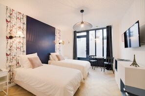 Iron/ironing board, WiFi, bed sheets - Studio « Café Papillon » (Paris)