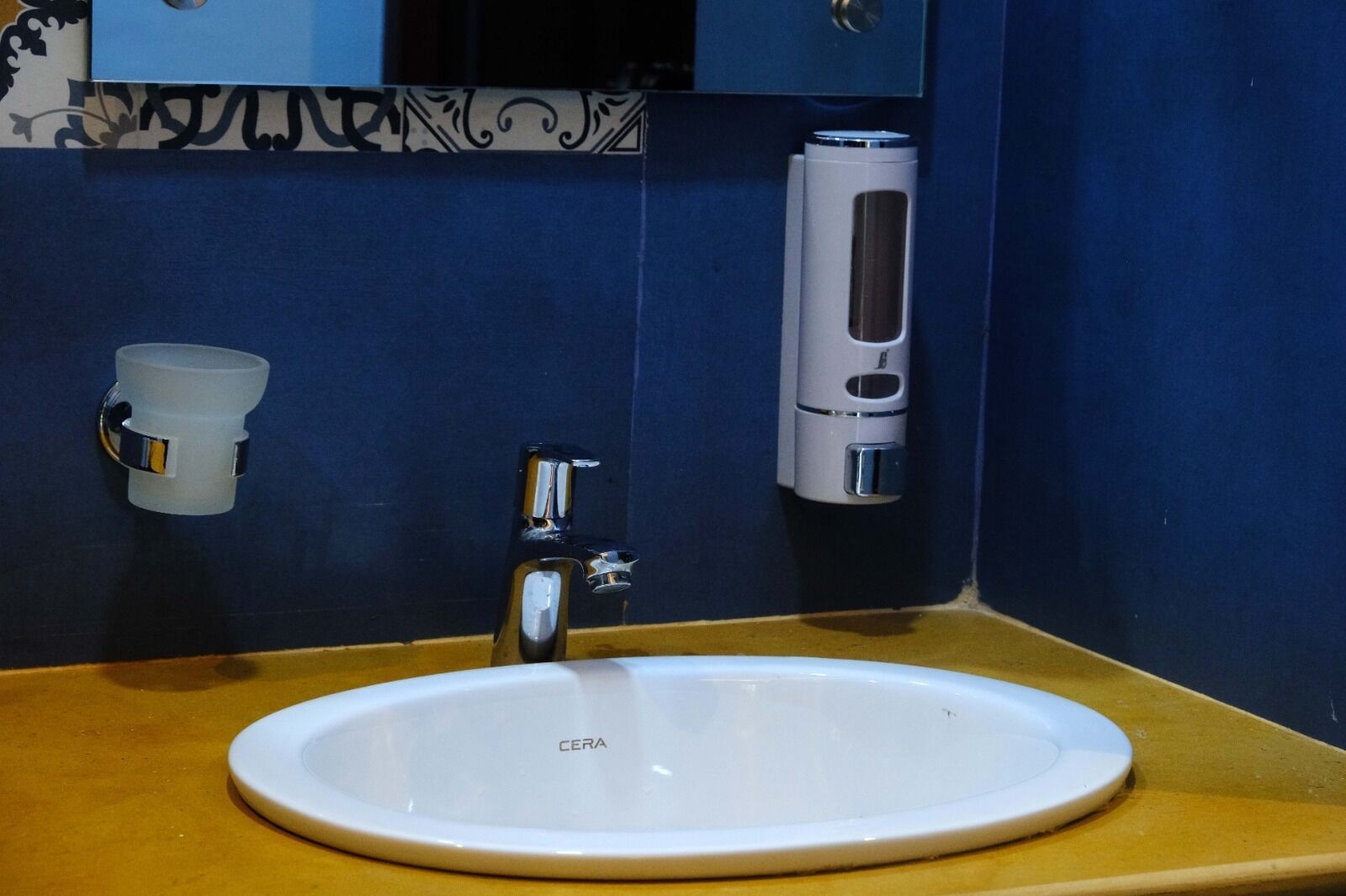 Habitación ejecutiva | Baño | Artículos de higiene personal gratuitos