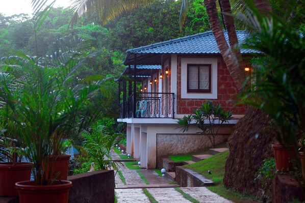 Executive Room | 1 bedroom, free WiFi - Atmani Waterfront Resort (Canacona)