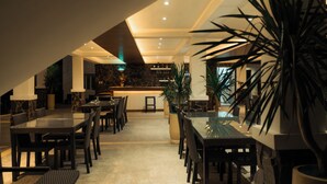 Restaurant - Amor Laut (Mabini)