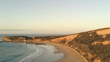 Nær stranden