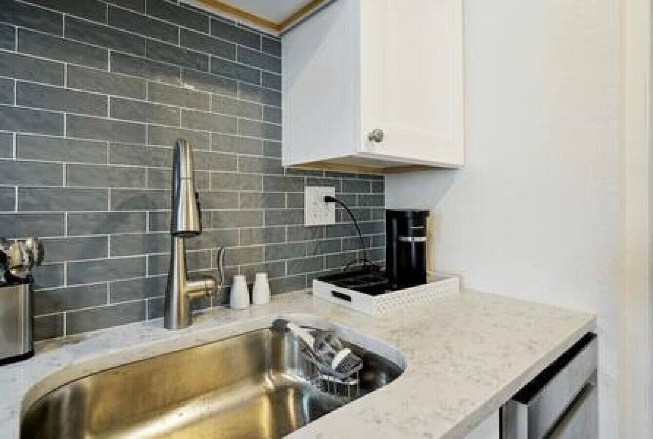 Refrigerador, microondas, parrilla de estufa y lavavajillas 