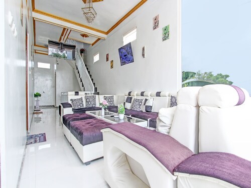 Hotel O Wisma Ratu Syariah