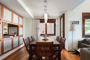 Dining room - Villa Valli Athenian Riviera (Saronikos)