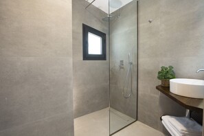 Haartrockner, Handtücher