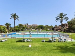 Et oppvarmet basseng