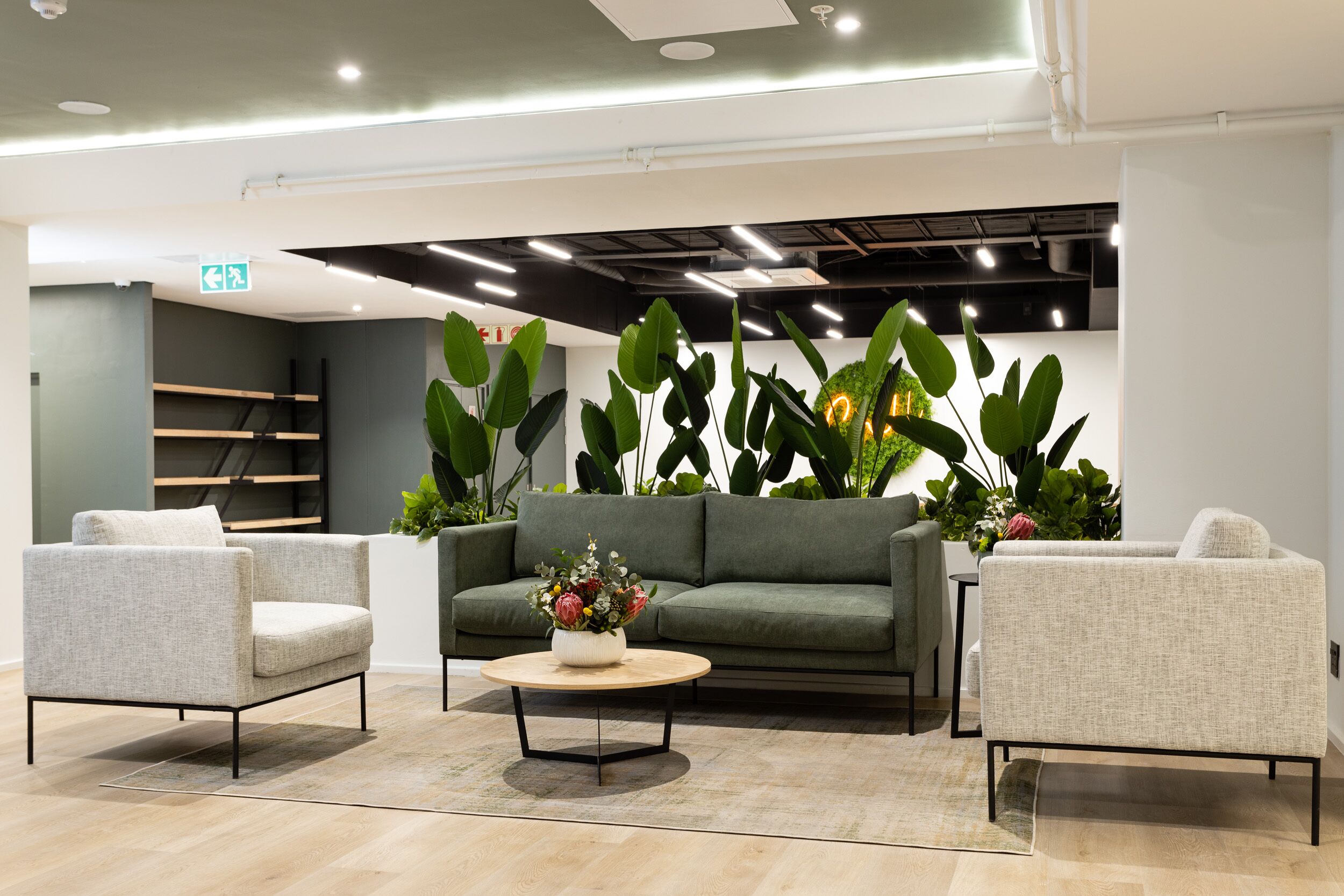 Lobby lounge