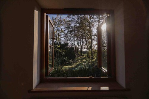 Sunset View Countryside House in Historic Area