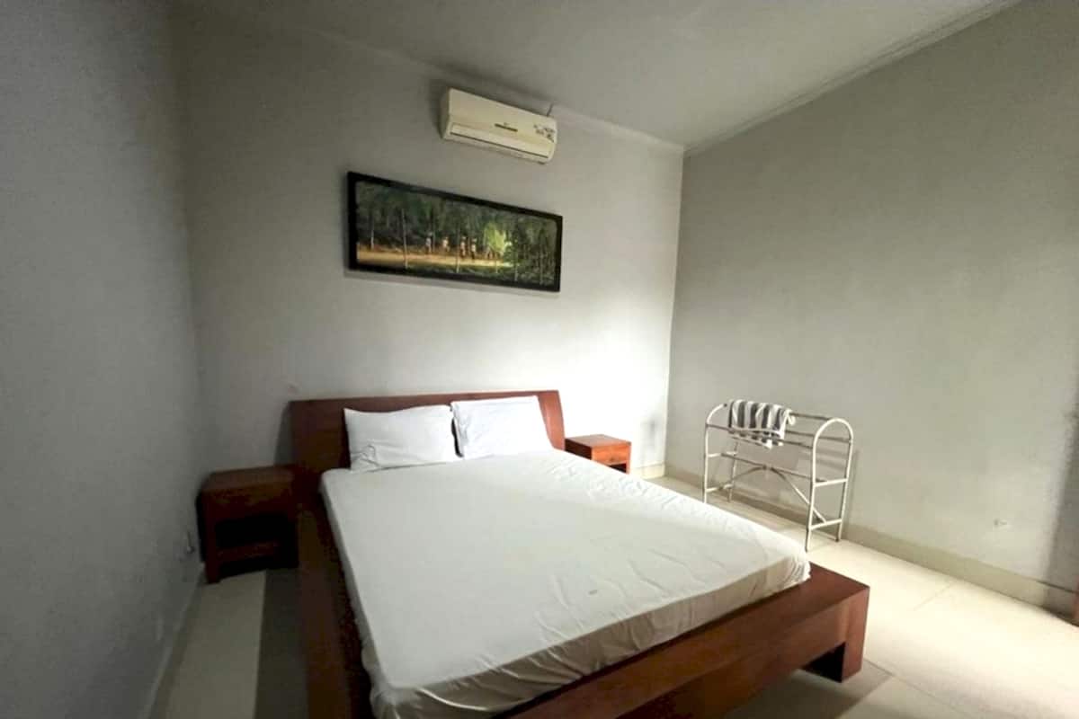 ห้องดีลักซ์ดับเบิล | พื้นที่ทำงานแบบใช้แล็ปท็อป, ผ้าปูที่นอน