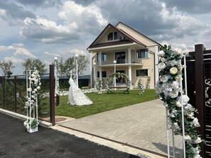 Exterior - Pensiunea Ramina (Adjud)