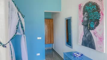 Bureau, Wi-Fi gratuit, draps fournis