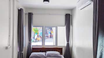 Desk, free WiFi, bed sheets
