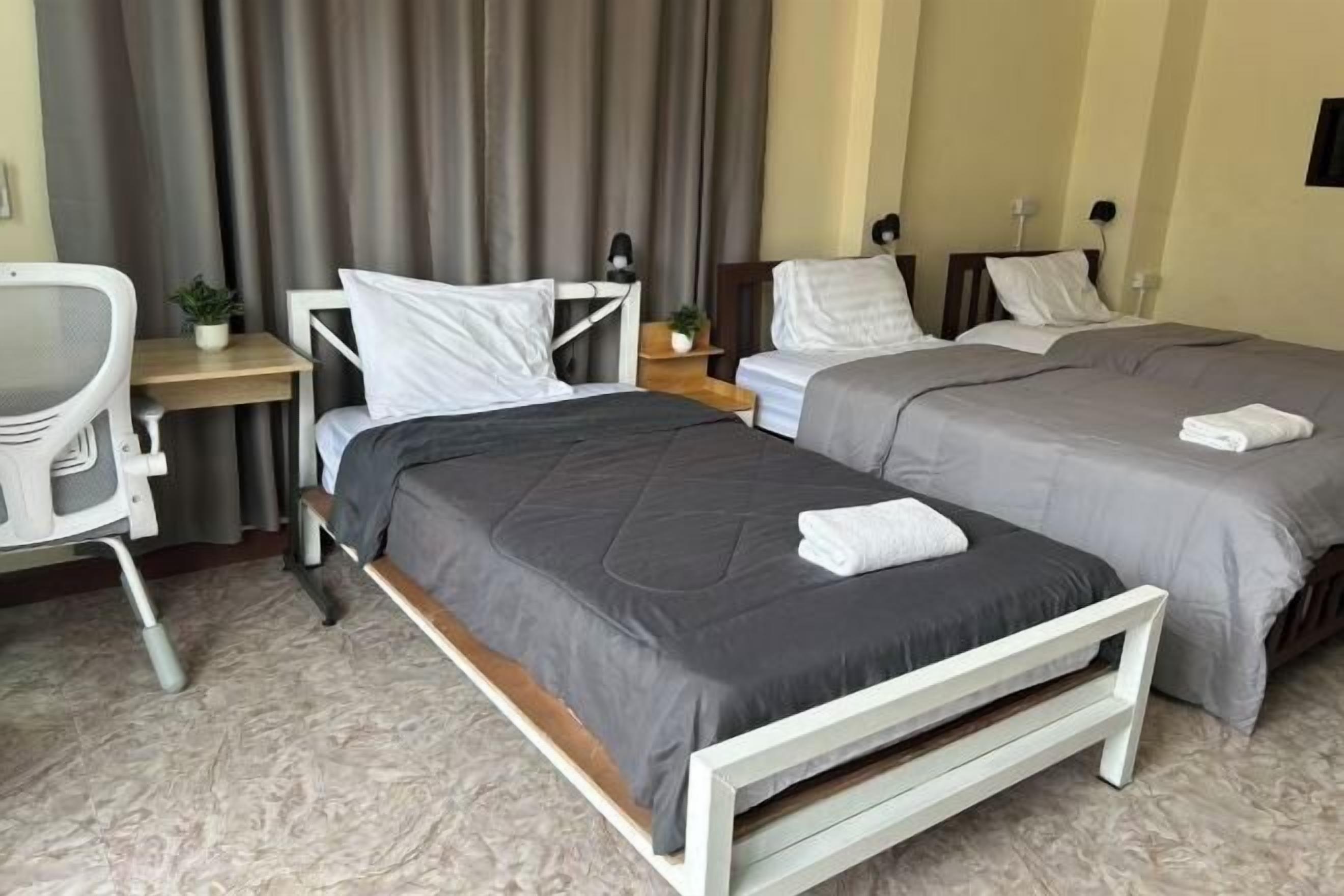 Desk, free WiFi, bed sheets