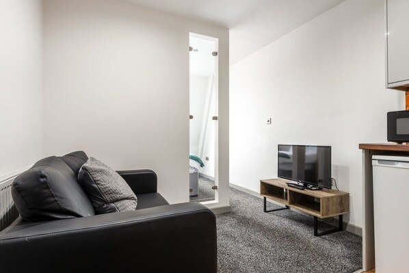 TV, studio