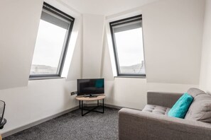 TV, offices - Budget 1BED Top Floor Apartment in Central Halifax (Halifax)