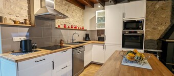 Sint-Martens-Latem: Historische Molen aan de Rivier Creuse met Privéterras en Moderne Gemakken