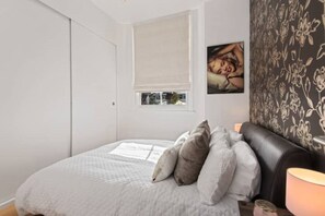 1 bedroom, iron/ironing board, WiFi, bed sheets - Stunning flat in Notting Hill with private balcony (London)