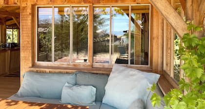 Authentic Cabane Bartherotte on the beach with fantastic bay views