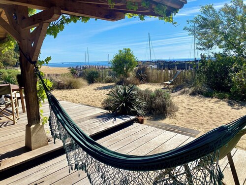 Authentic Cabane Bartherotte on the beach with fantastic bay views