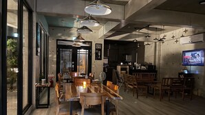 Lobby - LOL B&B (Magong)