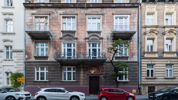 Front of property - Apartamenty Sun & Snow Wrzesińska (Kraków)