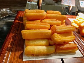 Bữa sáng với phụ phí nhỏ 