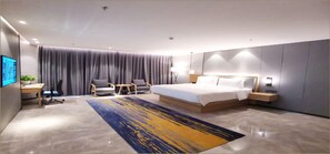 ห้องแกรนด์ดับเบิล | เครื่องนอนระดับพรีเมียม, ผ้านวมขนเป็ด, เตียงเมมโมรีโฟม