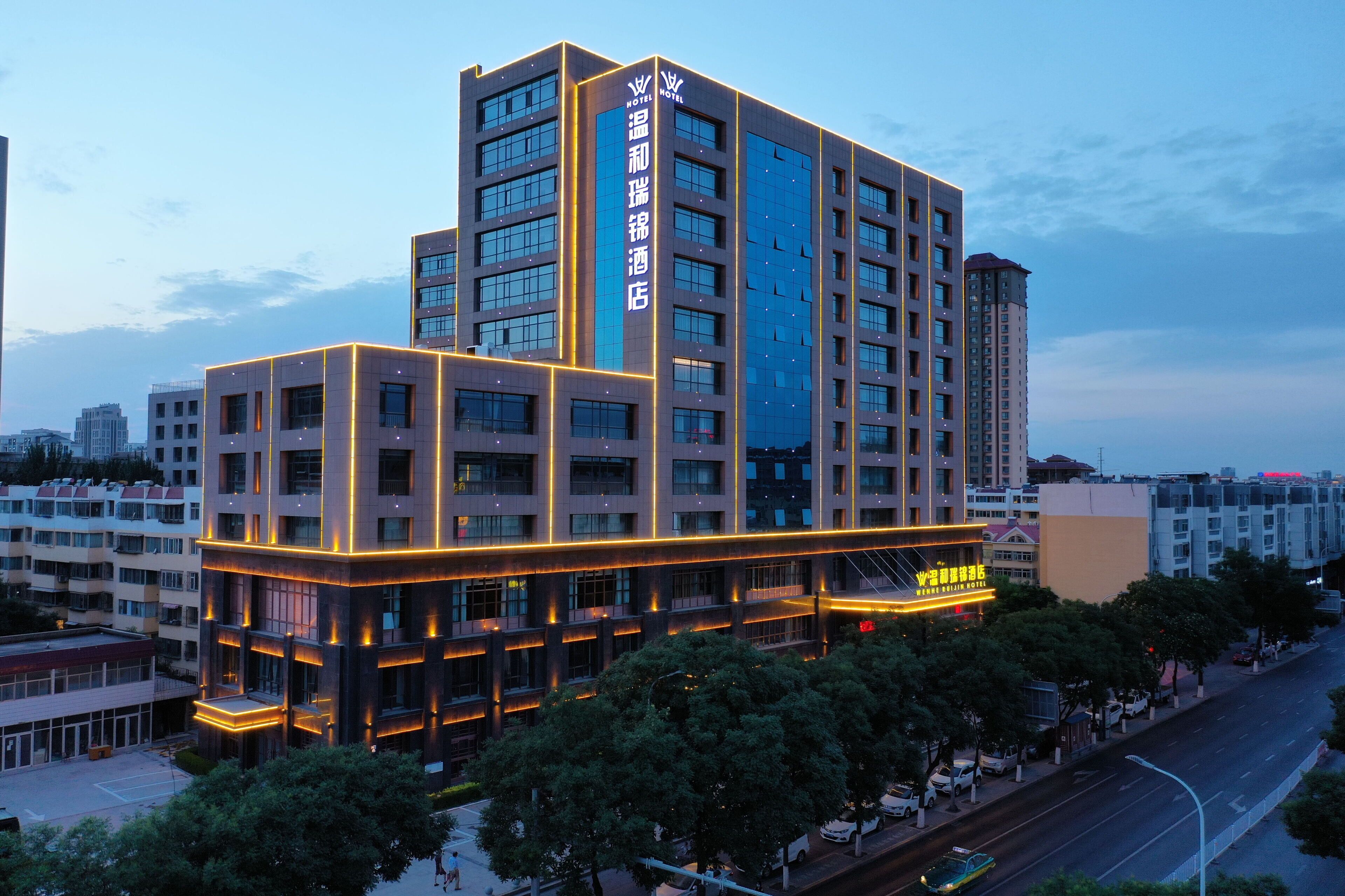 Front of property - evening/night