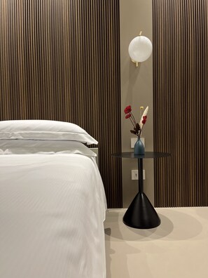 Phòng đôi Deluxe | Màn/rèm cản sáng, phòng cách âm, bàn ủi/dụng cụ ủi quần áo 